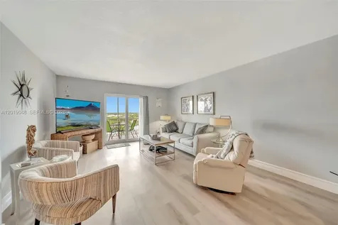 3575 Broken Woods Drive Coral Springs FL 33065