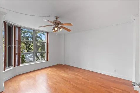 3600 Mystic Pointe Drive Aventura FL 33180