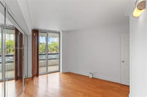 3600 Mystic Pointe Drive Aventura FL 33180