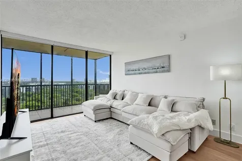 20379 W Country Club Drive Aventura FL 33180