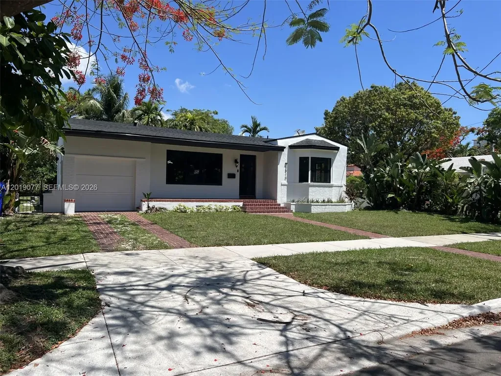 2910 SW 2nd Avenue Miami FL 33129