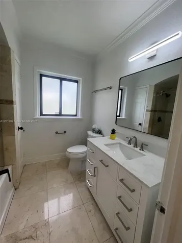 2910 SW 2nd Avenue Miami FL 33129