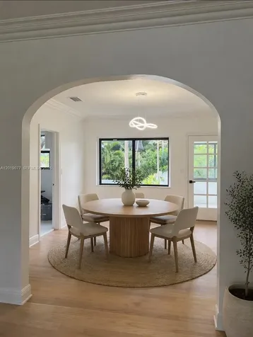 2910 SW 2nd Avenue Miami FL 33129