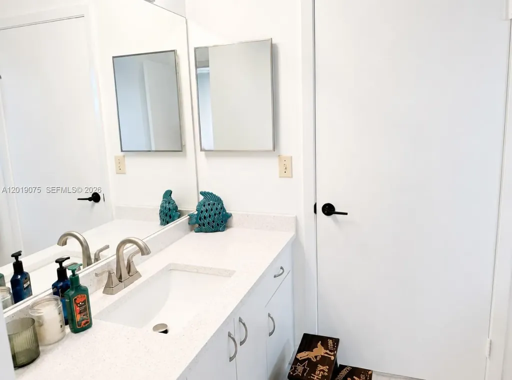 11461 Lakeview Drive Coral Springs FL 33071