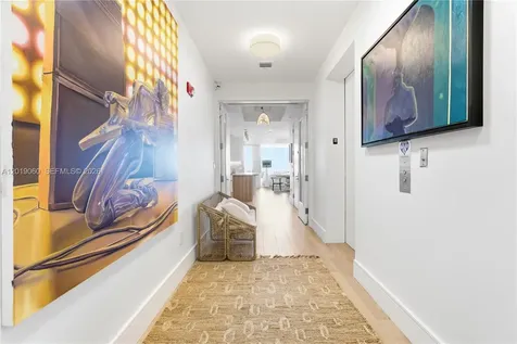 100 S Pointe Drive Miami Beach FL 33139