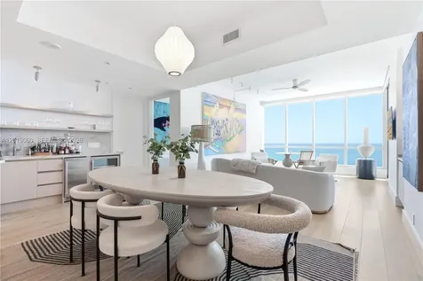 100 S Pointe Drive Miami Beach FL 33139