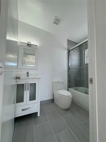526 NW 6th Street Hallandale Beach FL 33009
