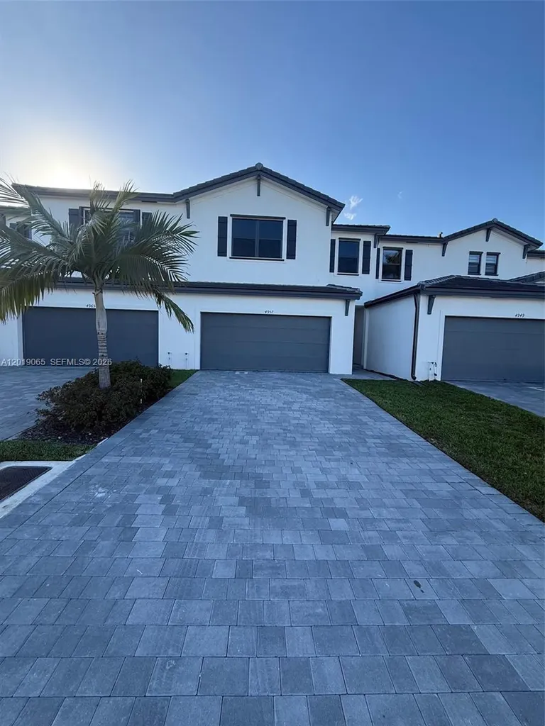 4957 Oakmont Drive Dania Beach FL 33312