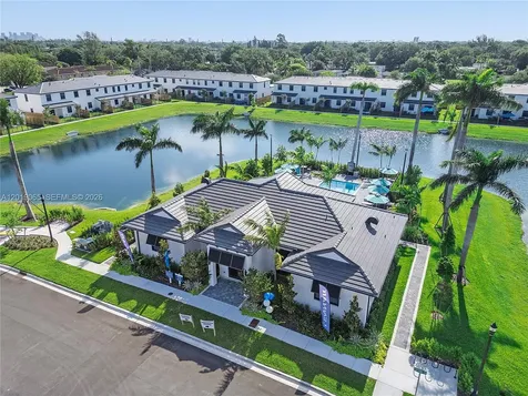 4957 Oakmont Drive Dania Beach FL 33312