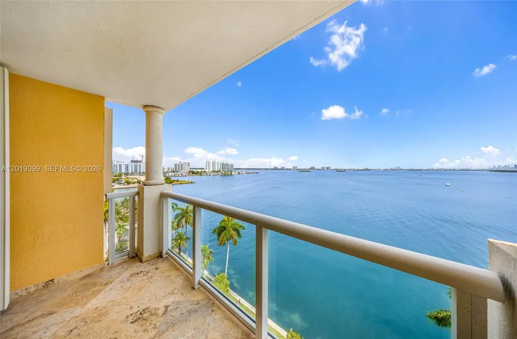 1625 Kennedy Causeway North Bay Village FL 33141