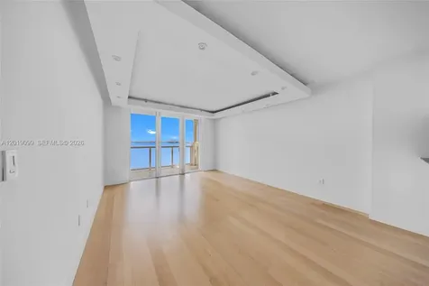 1625 Kennedy Causeway North Bay Village FL 33141