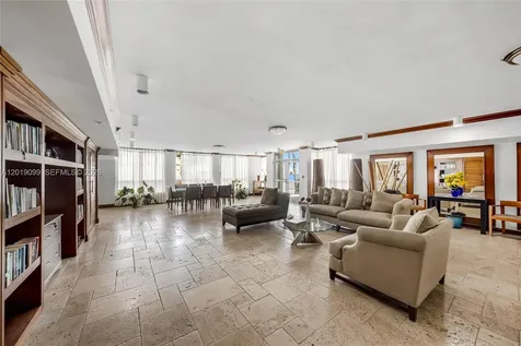 1625 Kennedy Causeway North Bay Village FL 33141
