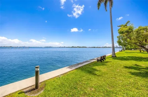 1625 Kennedy Causeway North Bay Village FL 33141