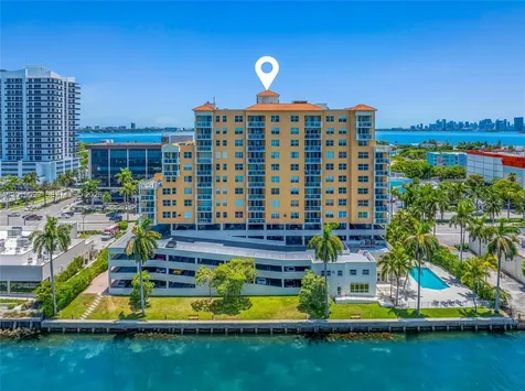 1625 Kennedy Causeway North Bay Village FL 33141