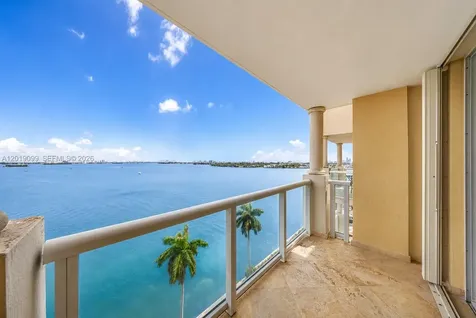 1625 Kennedy Causeway North Bay Village FL 33141
