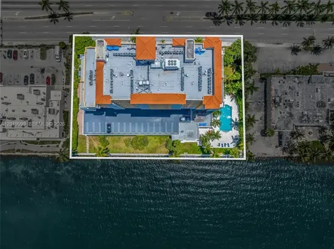 1625 Kennedy Causeway North Bay Village FL 33141