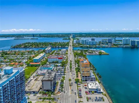 1625 Kennedy Causeway North Bay Village FL 33141