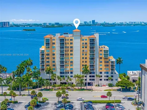 1625 Kennedy Causeway North Bay Village FL 33141