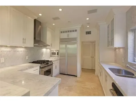745 Lakeview Drive Miami Beach FL 33140