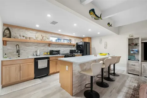 516 NE 6th Ave 1-3 Deerfield Beach FL 33441