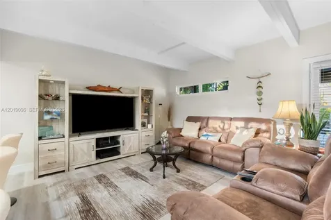 516 NE 6th Ave 1-3 Deerfield Beach FL 33441