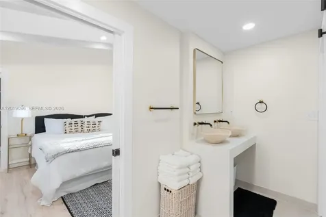 516 NE 6th Ave 1-3 Deerfield Beach FL 33441