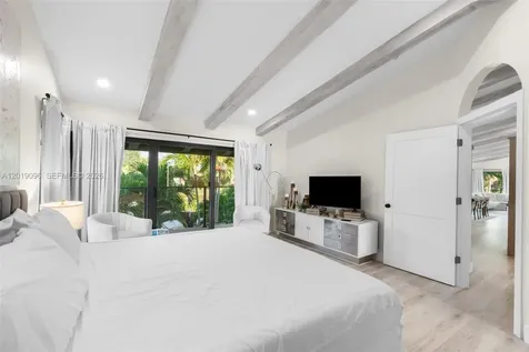 516 NE 6th Ave 1-3 Deerfield Beach FL 33441