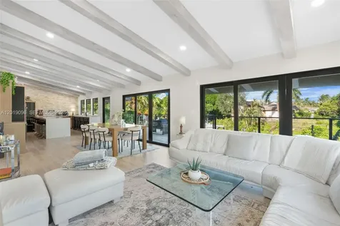 516 NE 6th Ave 1-3 Deerfield Beach FL 33441