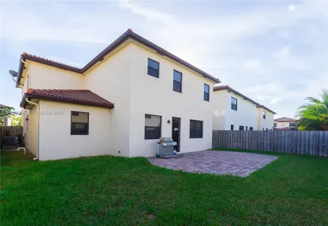 9965 NW 86 Te Doral FL 33178