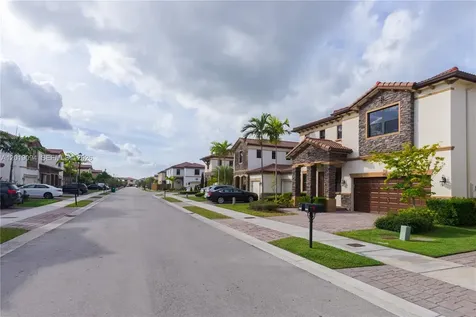 9965 NW 86 Te Doral FL 33178