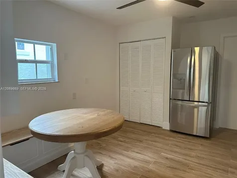 517 Navarre Coral Gables FL 33134