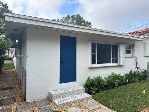 517 Navarre Coral Gables FL 33134