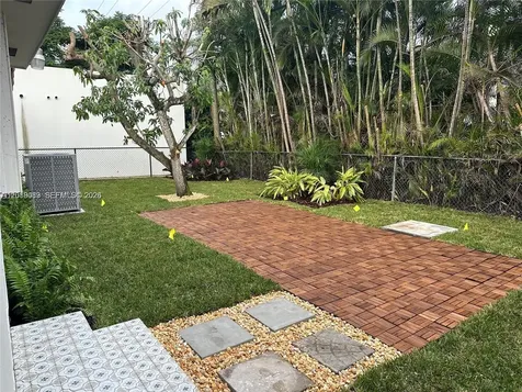 517 Navarre Coral Gables FL 33134