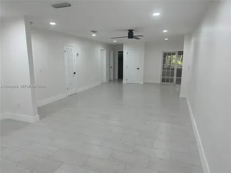 517 Navarre Coral Gables FL 33134