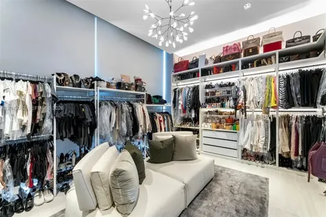 1000 Biscayne Boulevard Miami FL 33132