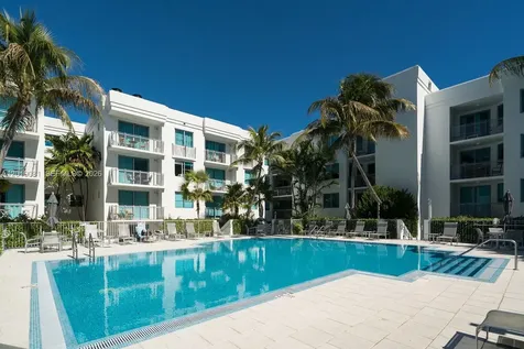 110 Washington Avenue Miami Beach FL 33139