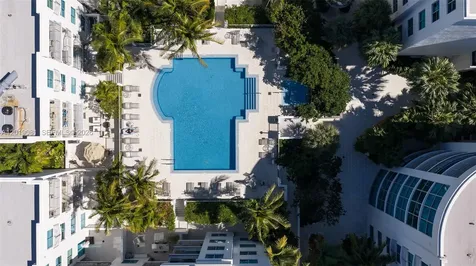 110 Washington Avenue Miami Beach FL 33139