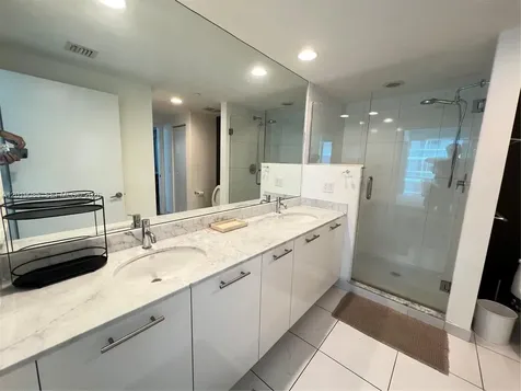 55 SE 6th Street Miami FL 33131