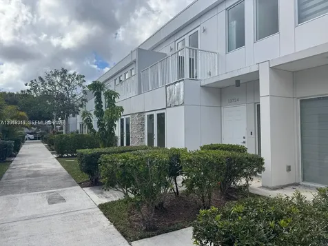 13724 SW 259th Street Homestead FL 33032