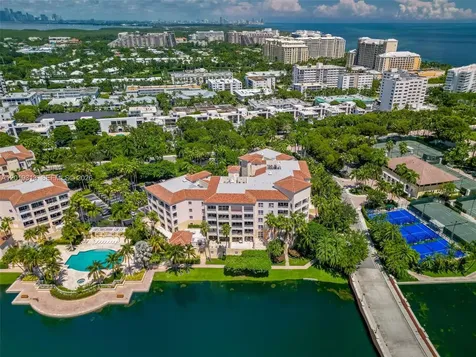 713 Crandon Boulevard Key Biscayne FL 33149