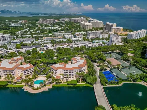 713 Crandon Boulevard Key Biscayne FL 33149