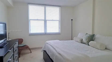 2501 S Ocean Drive Hollywood FL 33019