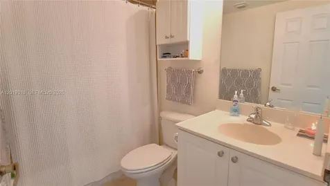 2501 S Ocean Drive Hollywood FL 33019