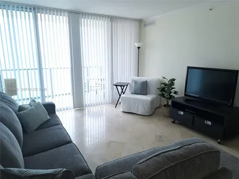 2501 S Ocean Drive Hollywood FL 33019