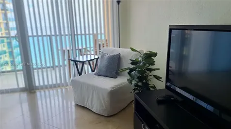 2501 S Ocean Drive Hollywood FL 33019