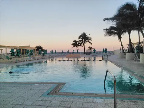 2501 S Ocean Drive Hollywood FL 33019