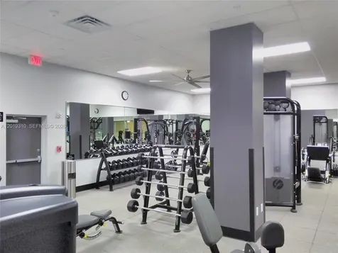 2501 S Ocean Drive Hollywood FL 33019