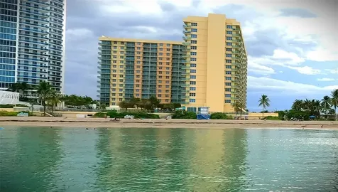 2501 S Ocean Drive Hollywood FL 33019