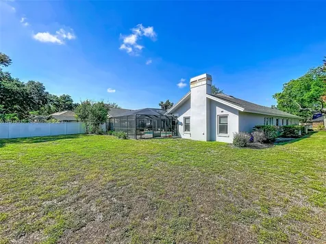 2910 Aston Avenue Plant City FL 33566