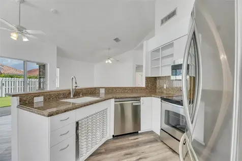 535 Somerset Way Weston FL 33326